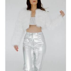 AMAZING MAE Aspen White Cropped Feather Jacket